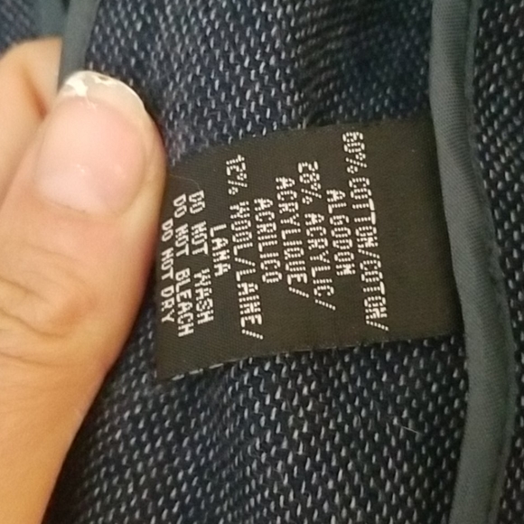 Like New! Kenneth Cole short sleeve blazer - Picture 3 of 6